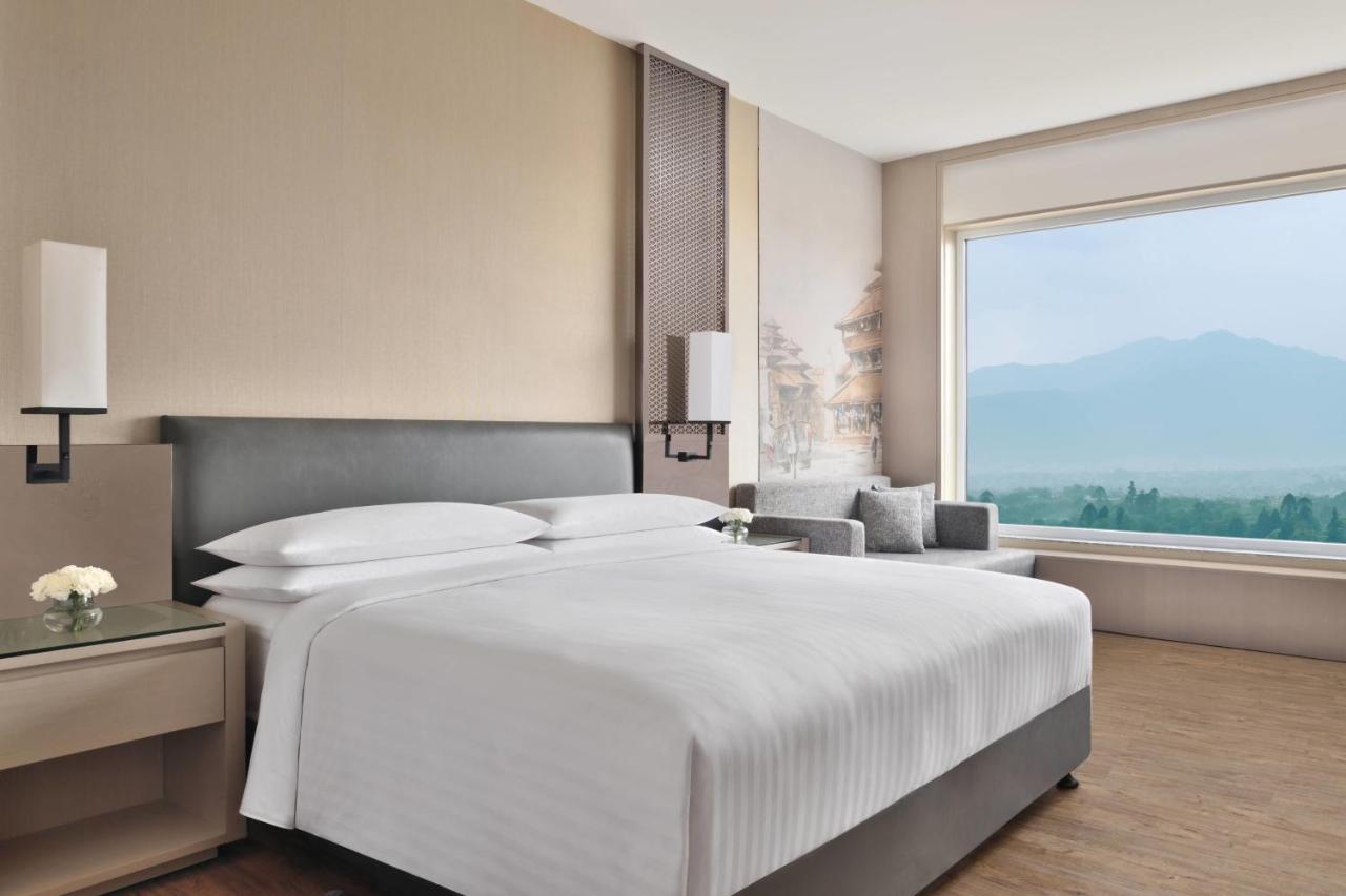 Kathmandu Marriott Hotel Экстерьер фото