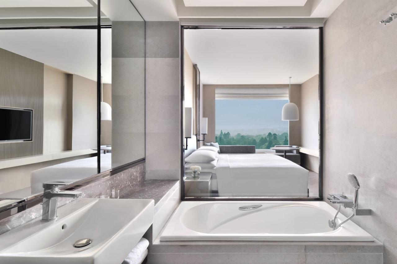 Kathmandu Marriott Hotel Экстерьер фото