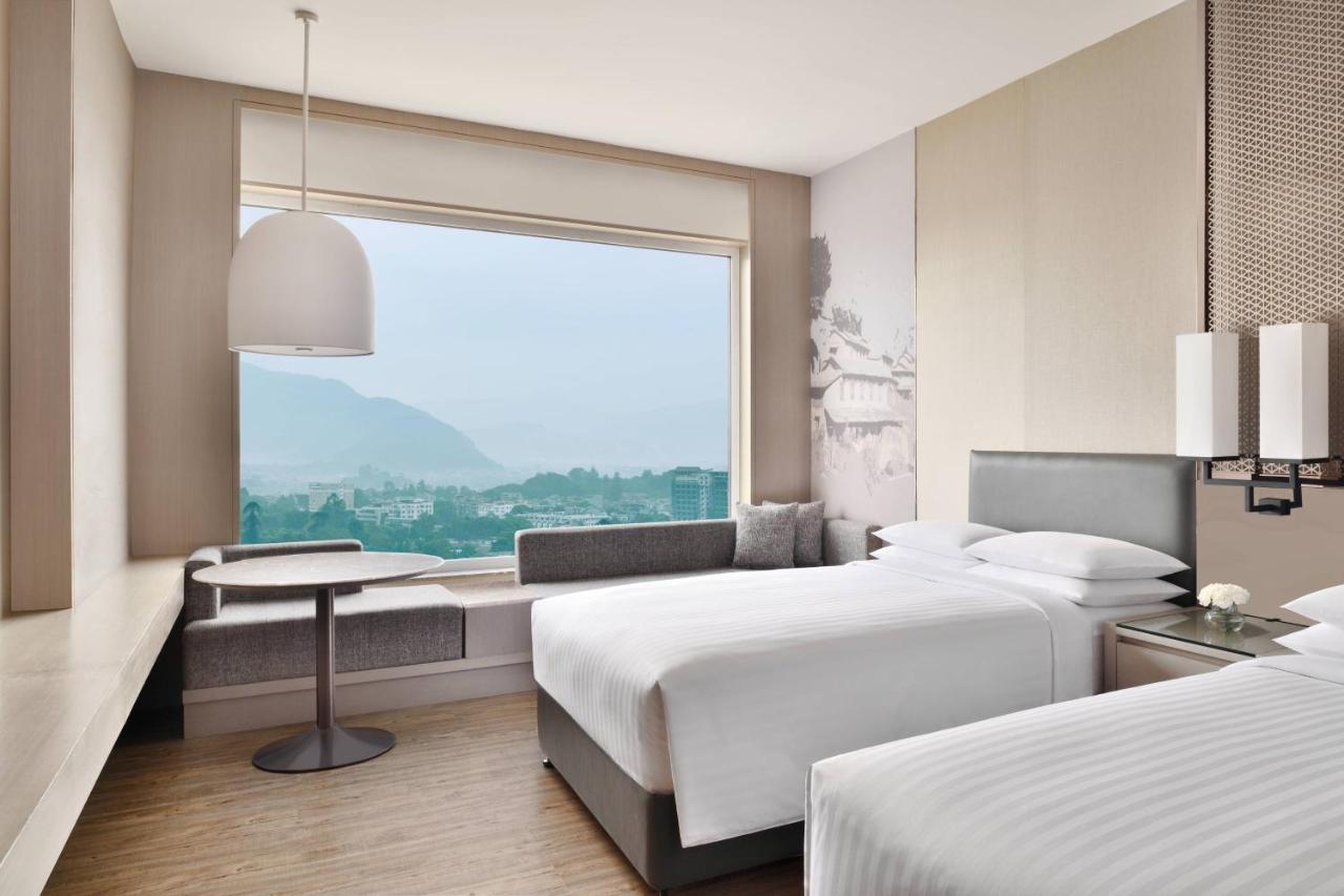 Kathmandu Marriott Hotel Экстерьер фото