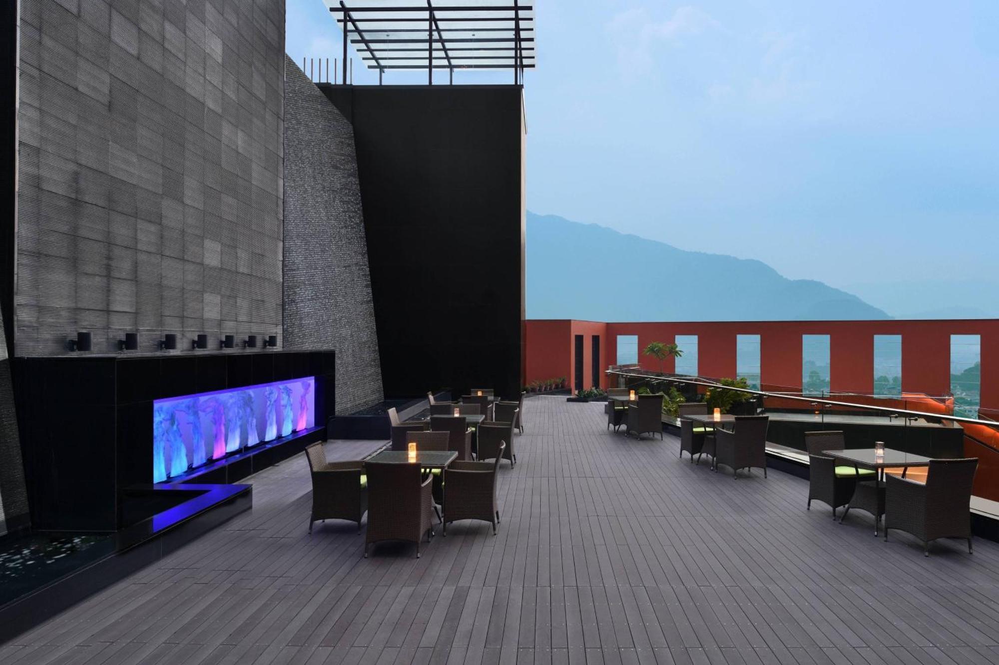 Kathmandu Marriott Hotel Экстерьер фото